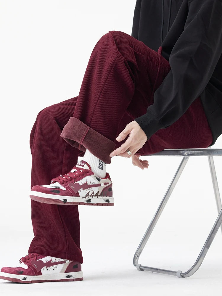 Hayes Corduroy Cargo Pants – Soft Stretch Fabric with Tapered Fit for Everyday Wear