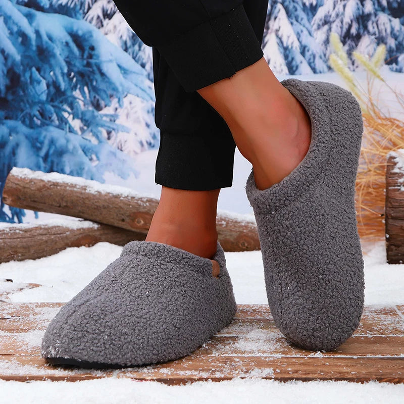 Frostelle Unisex Teddy Fleece Slides – Ultra-Soft Plush Indoor & Outdoor Comfort
