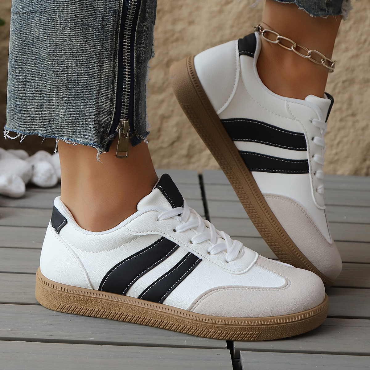 Geneva Women's Trainer - Retro-inspired Lightweight Leather & Suede Sneakers
