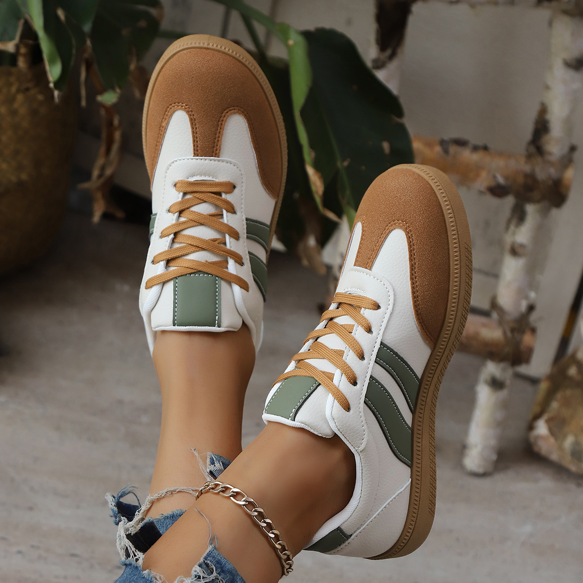 Geneva Women's Trainer - Retro-inspired Lightweight Leather & Suede Sneakers