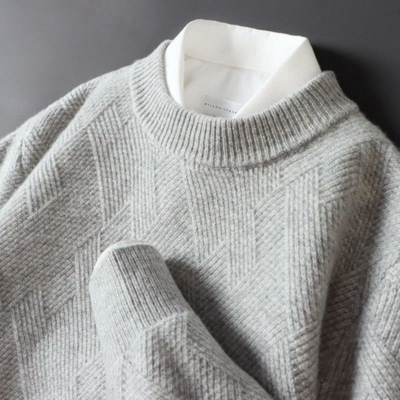Lucien Men’s Cashmere Sweater – Soft Luxury & Timeless Comfort