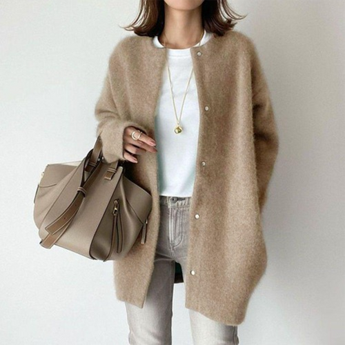 Amara Women’s Cardigan – Soft Knit with Elegant Button Closure