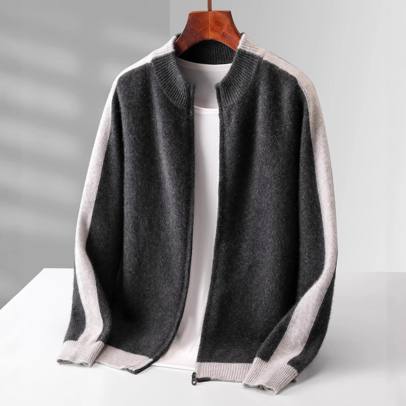 Elly Men’s Cashmere Jacket – Lightweight Zip-Up with Contrast Sleeve Detail