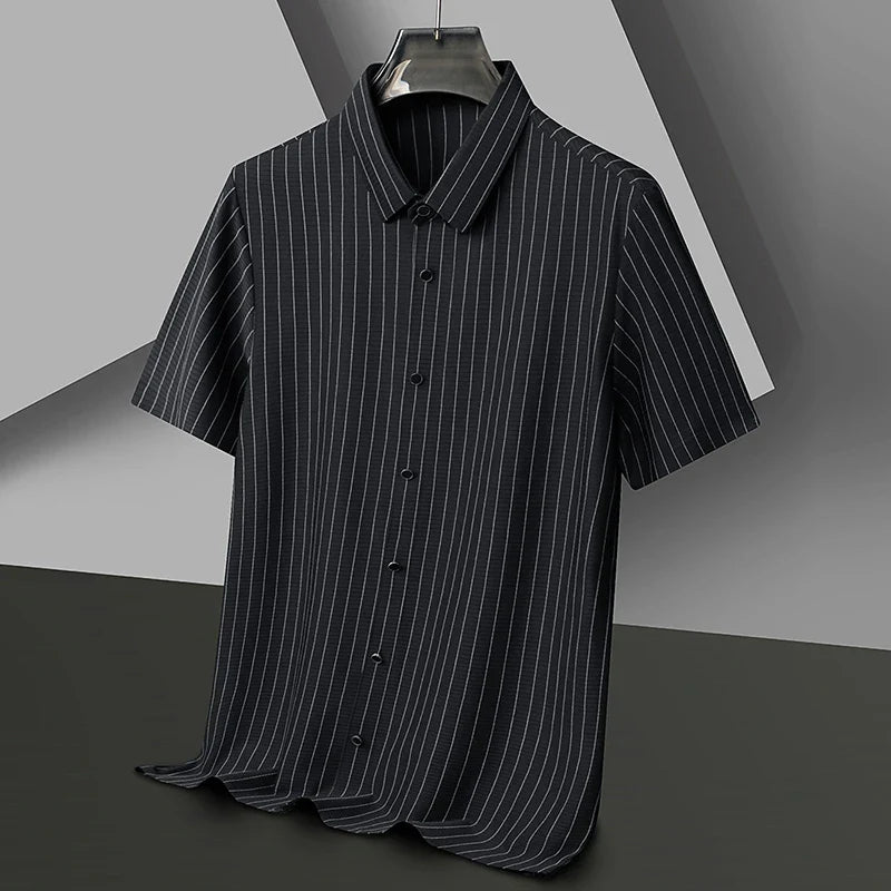 Felix Pinstripe Button-Up – Short-Sleeve Shirt in Wrinkle‑Resistant Stretch Fabric