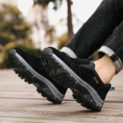 Dorian Men's Outdoor Adventure Walking Shoes
