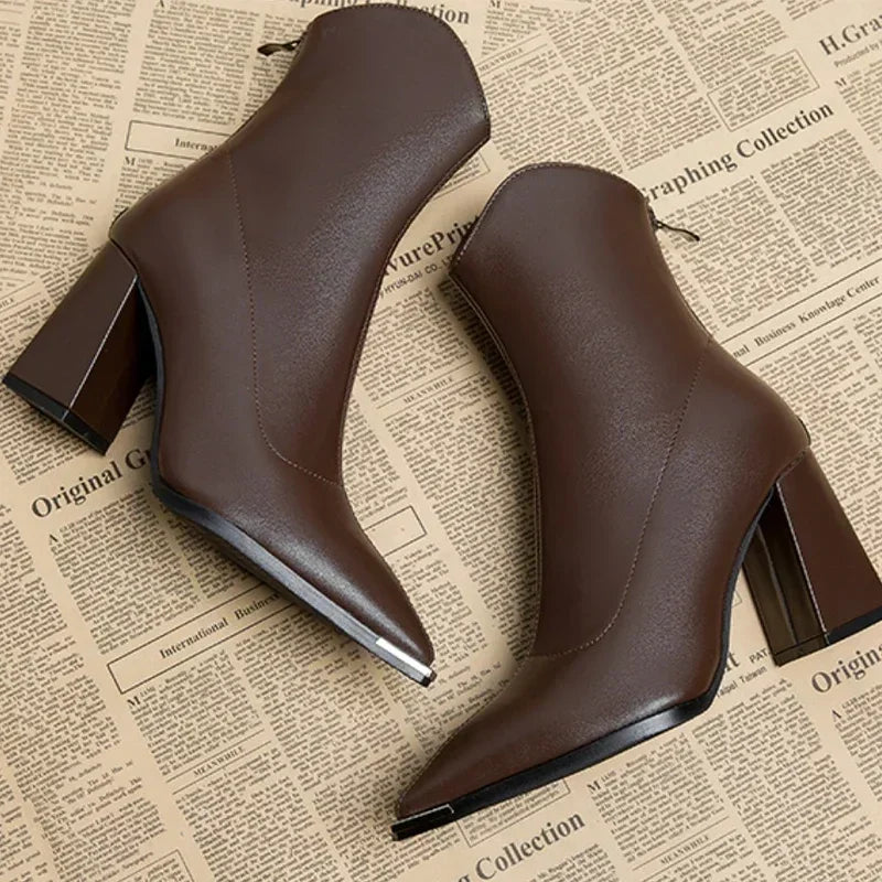 Chrome Tip Chelsea Boot – Sleek Women's Leather Boot