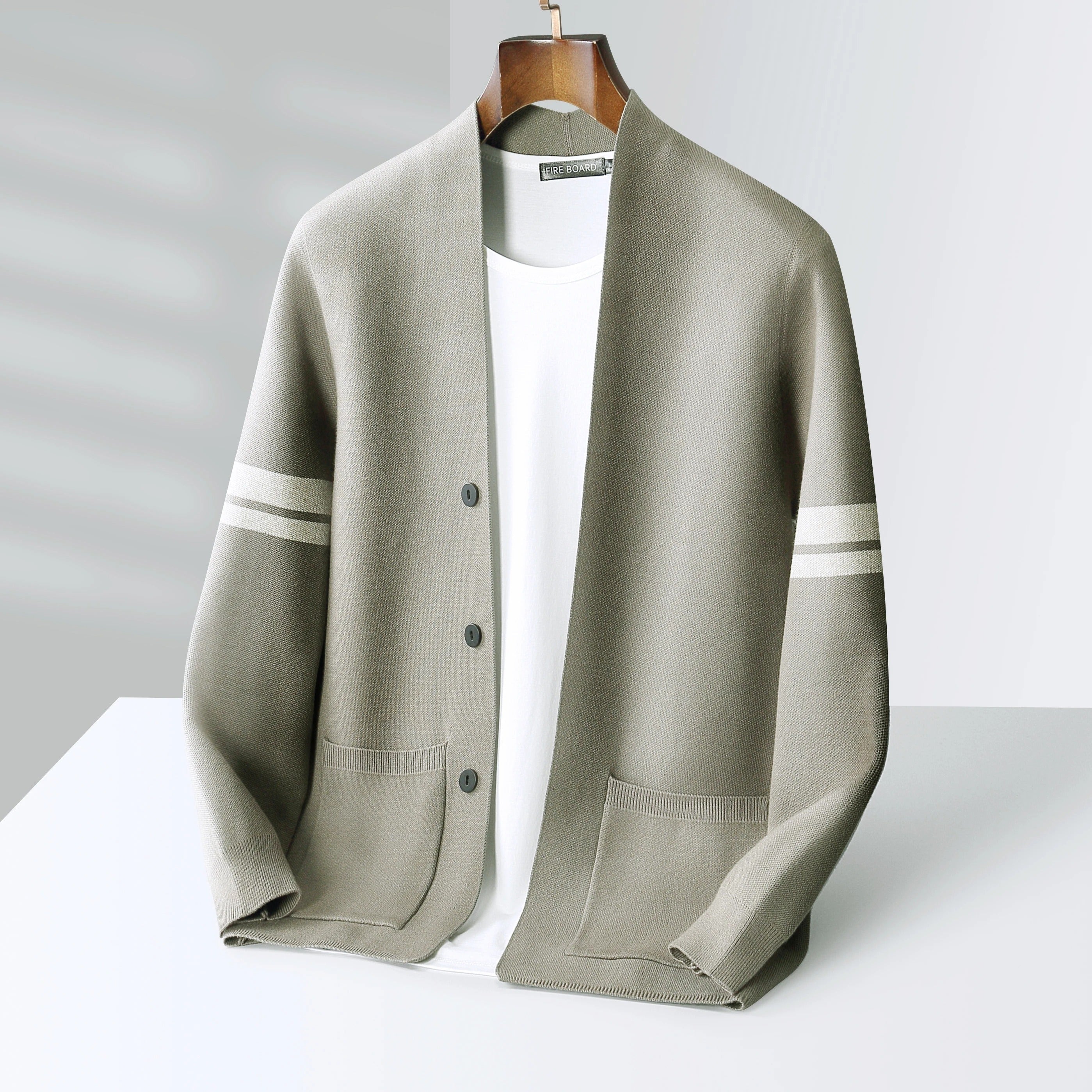 Carlo Men’s Cardigan – Merino Wool Blend with Tailored Fit