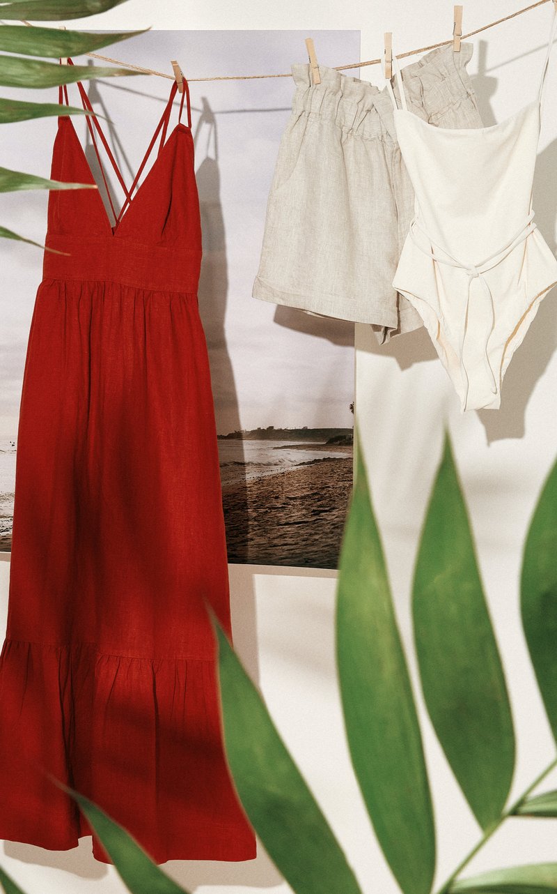 Chic Backless Lace-Up Dress