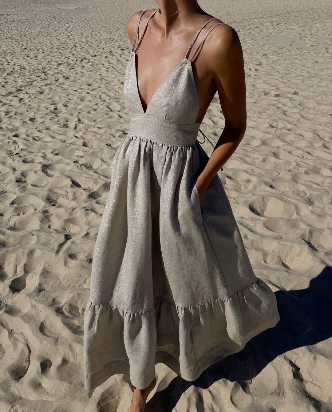 Chic Backless Lace-Up Dress